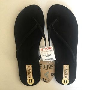 NWT - Flojos Flip Flops, Black